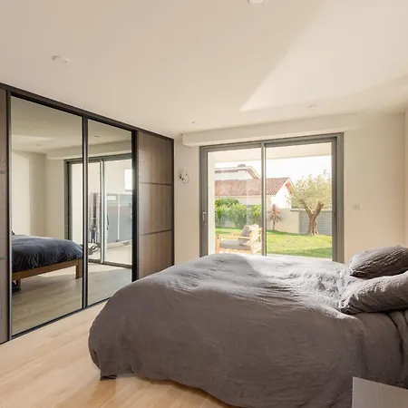 Dom wakacyjny Blue Milady - Keyweek Swimming Pool Sea View *